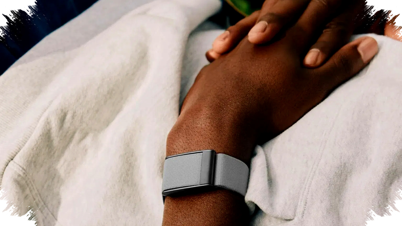 Fitbit Baru Disebut Buang Layar, Google Tarik Arah ke Band Minimalis Ala Whoop
