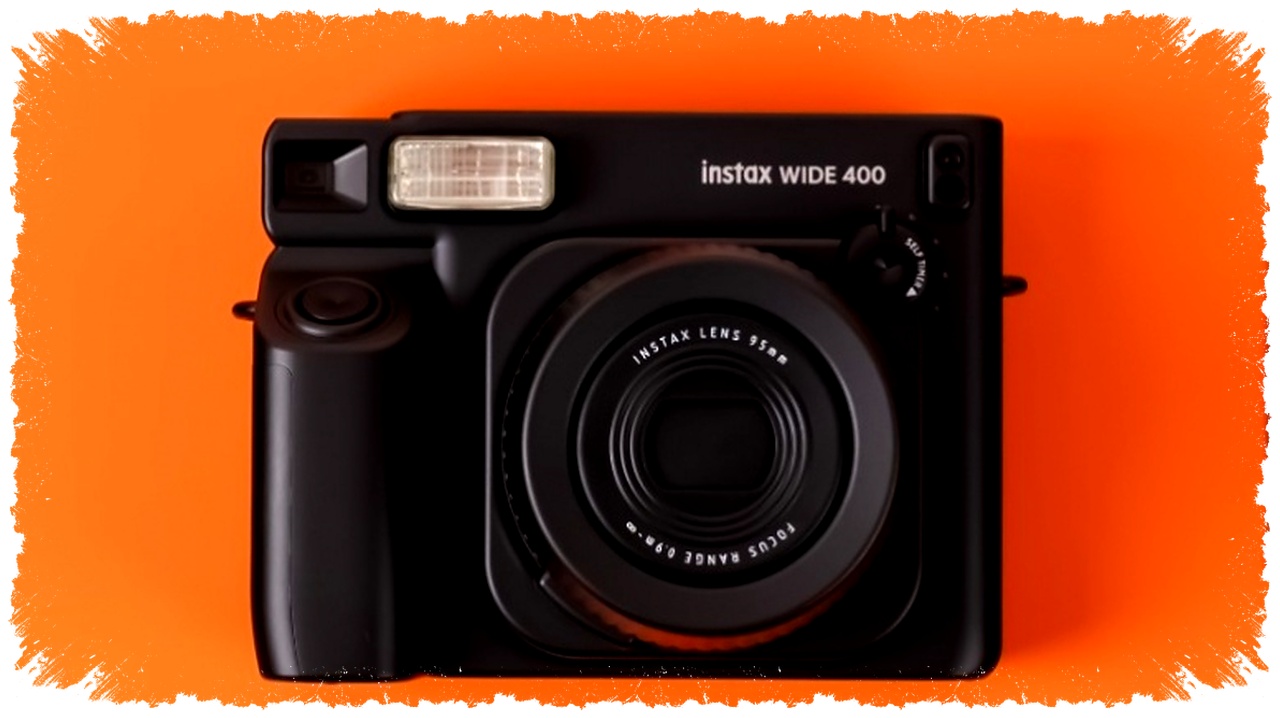 Fujifilm Mainkan Nostalgia Gen Z, instax WIDE 400 JET BLACK Dijual Rp2,499 Juta Fujifilm Mainkan Nostalgia Gen Z, instax WIDE 400 JET BLACK Dijual Rp2,499 Juta