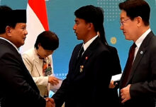 Gestur Bangga Prabowo pada Sugianto, PMI Penyelamat 7 Lansia Korsel di Blue House