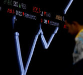 IHSG Terseret Jelang Libur Panjang, Sektor Bahan Baku Terpuruk Paling Dalam