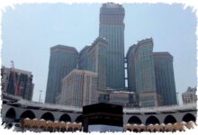 Jelang Haji, Arab Saudi Batasi Umrah untuk Warga Lokal dan Kunci Akses Makkah