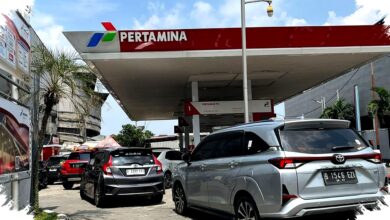 Jelang Harga BBM Naik, Pengendara Ramai-Ramai Isi Full Tank Sebelum Tengah Malam
