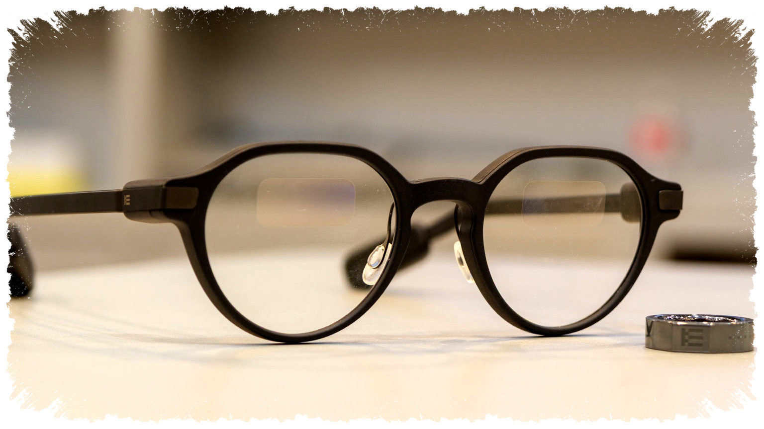 Kacamata Pintar Ini Naik Level, Baca Ebook dan Main Catur Kini Tepat di Depan Mata Kacamata Pintar Ini Naik Level, Baca Ebook dan Main Catur Kini Tepat di Depan Mata