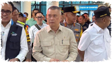 Kemenhub Turun Langsung Urai Antrean Ketapang-Gilimanuk, Jalur Krusial Lebaran 2026 Hampir Lumpuh Kemenhub Turun Langsung Urai Antrean Ketapang-Gilimanuk, Jalur Krusial Lebaran 2026 Hampir Lumpuh