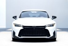Lexus IS 300h 2026 Makin Sporty Dan Canggih, Trackpad Akhirnya Ditinggalkan