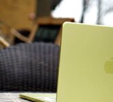 MacBook Neo Dipasangi Pendingin Tambahan, FPS Nyaris Dobel dan Suhu Anjlok