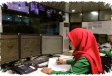 Malaysia Pilih WFH Untuk Tekan BBM, ASN Bisa Bekerja Dari Mana Saja Malaysia Pilih WFH Untuk Tekan BBM, ASN Bisa Bekerja Dari Mana Saja