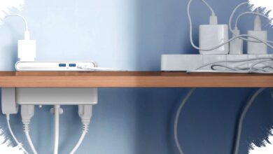 Meja Berantakan Akhirnya Ditantang, Power Strip Jepit Anker Bawa 4 USB dan 70W