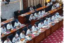 Menaker Tampung Curhat Buruh Soal PKWT Dan PHK, RUU Ketenagakerjaan Masuk Babak Kritis Menaker Tampung Curhat Buruh Soal PKWT Dan PHK, RUU Ketenagakerjaan Masuk Babak Kritis