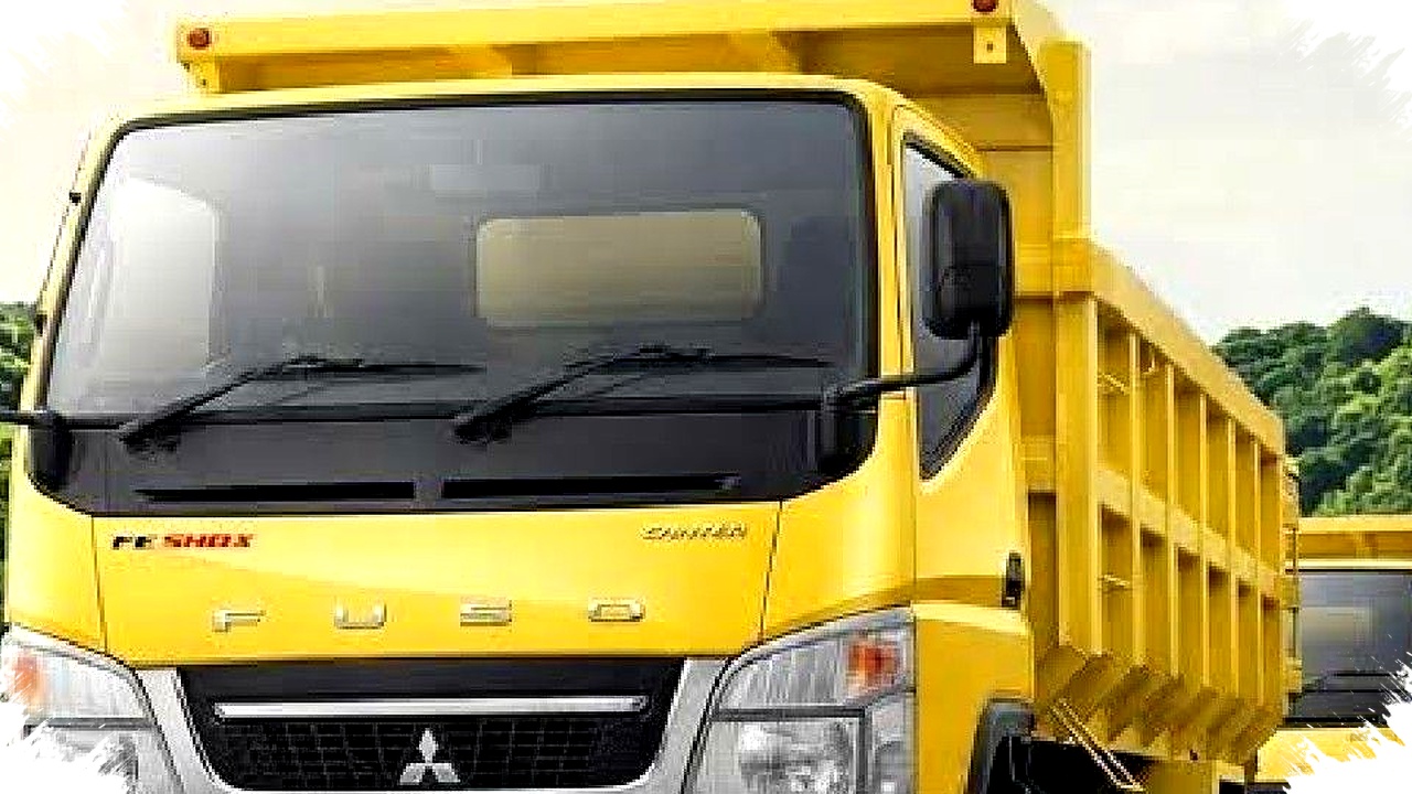 Mitsubishi Fuso Canter 2026 Tak Lagi Cuma Tangguh, Dashcam Pabrik Bikin Sopir Lebih Aman! Mitsubishi Fuso Canter 2026 Tak Lagi Cuma Tangguh, Dashcam Pabrik Bikin Sopir Lebih Aman!