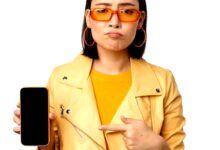 Orang yang Selalu Silent HP Bukan Cuek, Psikologi Ungkap Mereka Justru Punya Batas Kuat