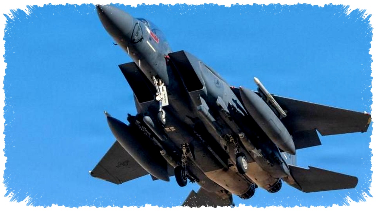 Pencarian Crew F-15 AS Memasuki Detik Kritis, Iran Memburu Orang yang Sama Pencarian Crew F-15 AS Memasuki Detik Kritis, Iran Memburu Orang yang Sama