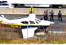 Pesawat Mendarat Di Tengah Lalu Lintas I-78, Satu Mobil Pun Tak Tersentuh