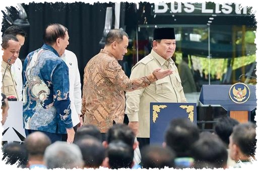 Prabowo Resmikan Pabrik Kendaraan Listrik di Magelang, Jawa Tengah Siap Jadi Basis Industri Baru Prabowo Resmikan Pabrik Kendaraan Listrik di Magelang, Jawa Tengah Siap Jadi Basis Industri Baru