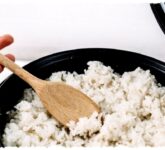 Saat Nasi Tak Bisa Ditinggalkan, Cara Baru Menekan Karbohidrat Tanpa Diet Ekstrem Saat Nasi Tak Bisa Ditinggalkan, Cara Baru Menekan Karbohidrat Tanpa Diet Ekstrem