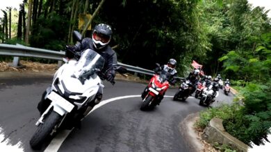 Sepele Saat Lampu Merah, Kebiasaan Ini Bisa Bikin Rem Matik Blong dan Motor Meloncat
