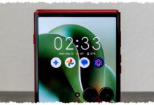 Setahun dengan Motorola Razr Ultra 2026, Layar Depannya Sulit Ditinggalkan Meski Cacatnya Nyata