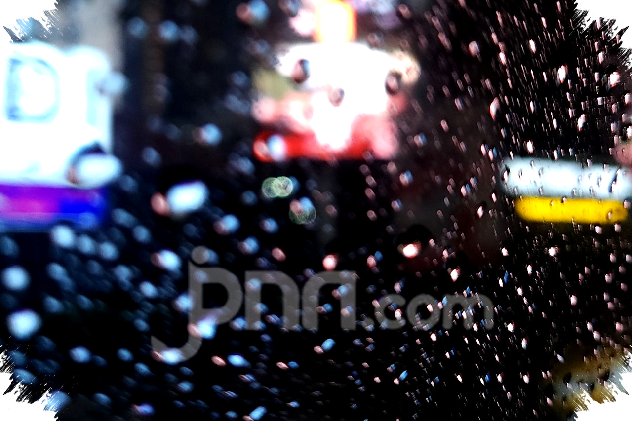 Surabaya Berawan Sejak Pagi, Gerimis Mengintai Siang Hingga Malam di Kawasan Ini