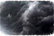 Surabaya Masih Menyimpan Hujan Ringan, Siang Menghangat dan Sore Berpotensi Petir