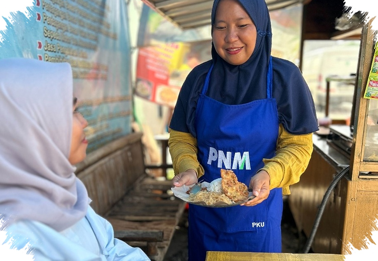 Dari Jualan Rumahan Jadi Andalan Transaksi, Kisah Perempuan Ini Didukung Holding Ultra Mikro