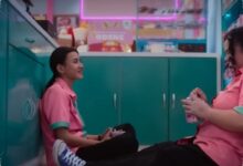 Shenina Cinnamon Dan Sahabatnya Berebut Temui Idola K-Pop, Drama Minimarket Netflix Yang Menguji Persahabatan